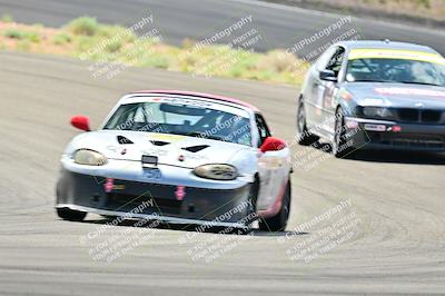 media/May-04-2025-Lucky Dog Racing (Sun) [[21629467aa]]/Turn 4 (10-1045am)/Front/